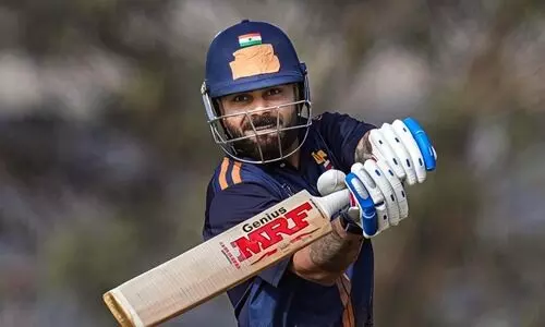 ഓസീസ് ഇതിഹാസത്തെയും പിന്നിലാക്കി കിങ് കോഹ്‌ലി; വീണ്ടും ലോക റെക്കോഡ്