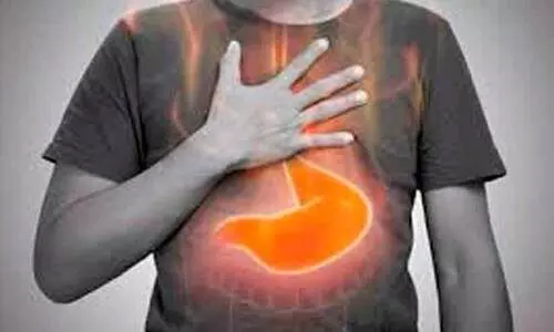 പനിയില്ലാതെ തൊണ്ട വേദനയുണ്ടോ? അത് ഇൻഫെക്ഷനായിരിക്കില്ല, ആസിഡ് റിഫ്ലക്സ് ആയിരിക്കും