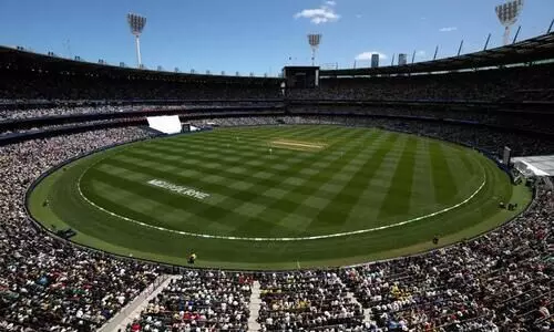 മെൽബണിൽ കളി കാണാനെത്തിയത് 94,199 പേർ! റെക്കോഡ്; കാഴ്ചവിരുന്നായി വിക്കറ്റ് മഴ