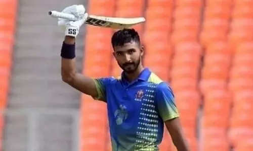 ദേവ്ദത്തിനും കരുണിനും സെഞ്ച്വറി, ഇരട്ട സെഞ്ച്വറി കൂട്ടുകെട്ട്; കേരളത്തിനെതിരെ കര്‍ണാടകക്ക് എട്ട് വിക്കറ്റ് ജയം