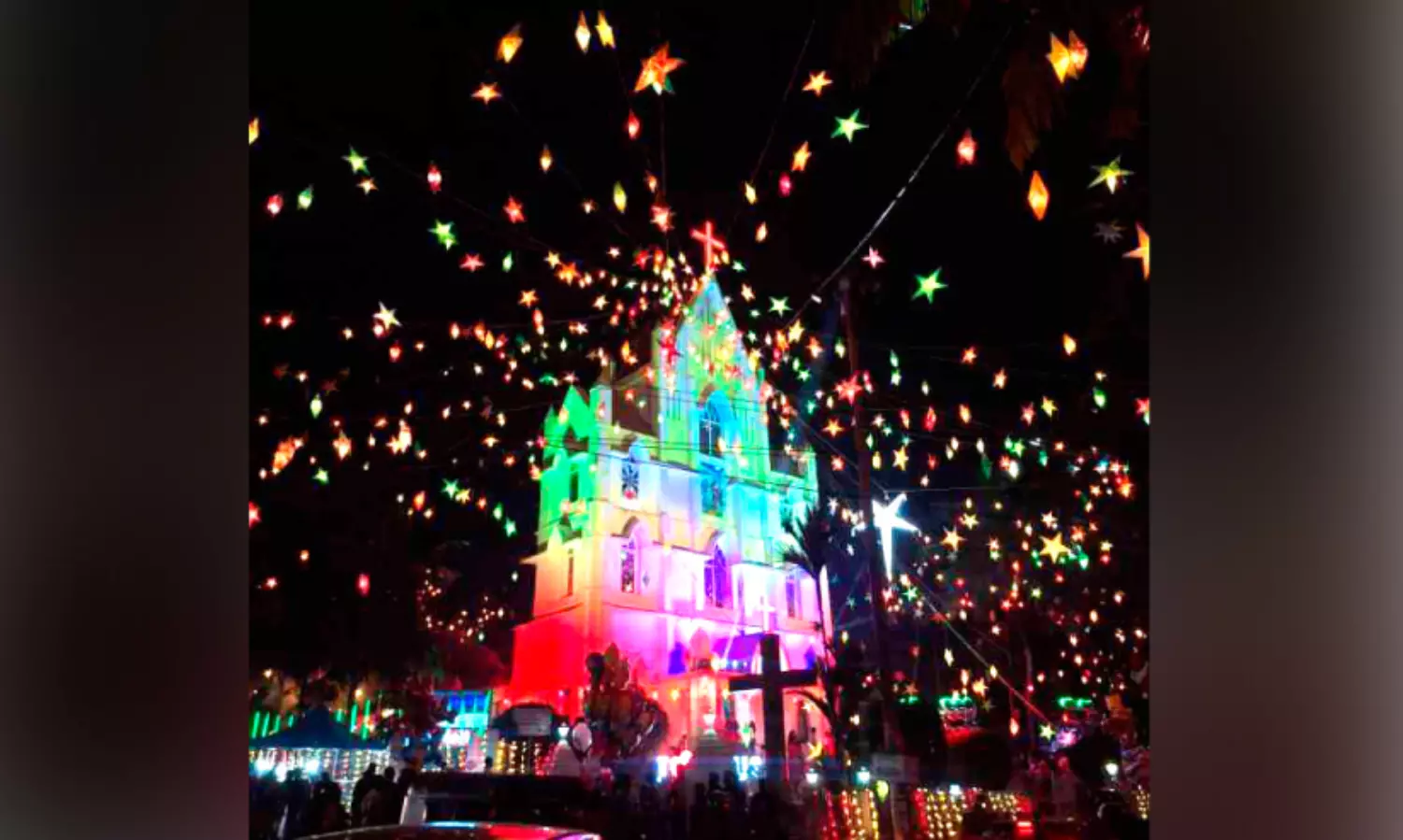 5000 നക്ഷത്രങ്ങളുടെ വാനവിസ്മയത്തിൽ കഴക്കൂട്ടം സി.എസ്.ഐ ക്രിസ്മസ് ആഘോഷം