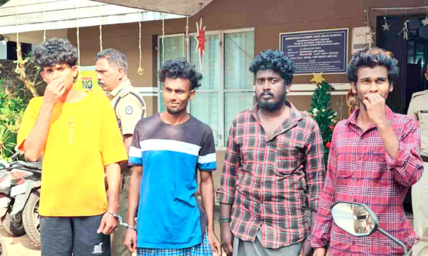 ചാറ്റ് ചെയ്ത് വലയിലാക്കിയ യുവാവിനെ മർദ്ദിച്ച് പണം കവർന്ന സംഘം പിടിയിൽ