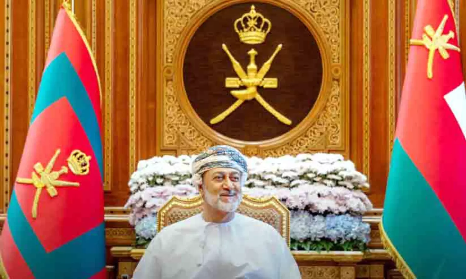 രാ​ജ്യ​ത്തി​ന്റെ​യും പൗ​ര​ന്മാ​രു​ടെ​യും താ​ൽ​പ​ര്യ​ങ്ങ​ൾ​ക്ക് മു​ൻ​ഗ​ണ​ന ന​ൽ​ക​ണം