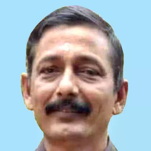 വേ​ണു​ഗോ​പാ​ൽ