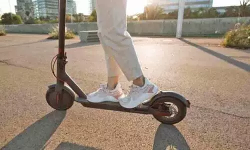 ഇ-​സ്‌​കൂ​ട്ട​റു​ക​ൾ മാ​ന​ദ​ണ്ഡ​ങ്ങ​ൾ പാ​ലി​ക്ക​ണം