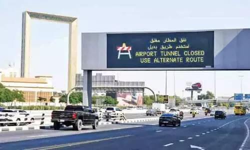 അ​പ​ക​ടം കു​റ​ക്കു​ന്ന​തി​ൽ നി​ർ​ണാ​യ​ക​മാ​യി സൈ​ൻ ബോ​ർ​ഡു​ക​ൾ