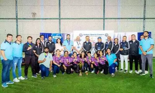 ഐ.​എ​സ്.​സി ‘ഖേ​ല്‍ മ​ഹോ​ത്സ​വ്’ ആ​വേ​ശ​മാ​യി വ​നി​ത ക്രി​ക്ക​റ്റ്