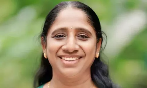 പിതാവിന്‍റെ പാത പിന്തുടർന്ന് റീത്ത പോൾ