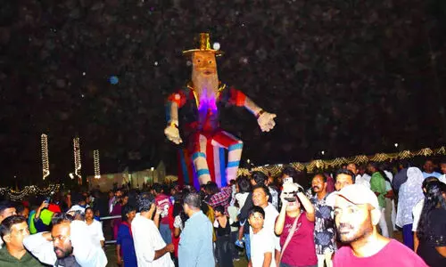 ഫോർട്ട്കൊച്ചിയിൽ ഇക്കുറി രണ്ട് പടുകൂറ്റൻ പപ്പാഞ്ഞികൾ