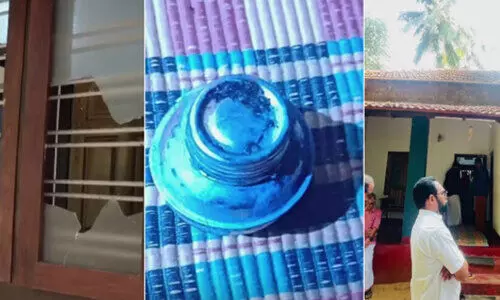 വടകരയിൽ വോട്ട്മാറി ചെയ്ത ആർ.ജെ.ഡി അംഗത്തിന്റെ വീടിന് നേരെ ആക്രമണം; ജനൽ തകർത്തു, വാതിലിന് മുന്നിൽ സ്റ്റീൽ ബോംബ്