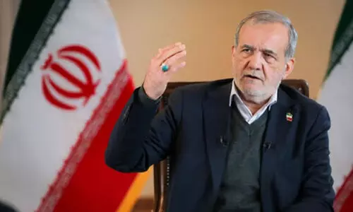 യു.എസുമായും ഇസ്രായേലുമായും രാജ്യം സമ്പൂർണ യുദ്ധത്തിലെന്ന് ഇറാൻ പ്രസിഡന്റ്