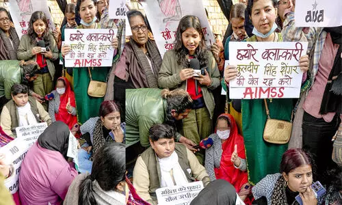 Unnavo victim family