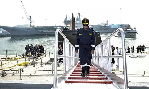 നാവികസേന അന്തർവാഹിനിയിൽ യാത്രചെയ്ത് രാഷ്ട്രപതി