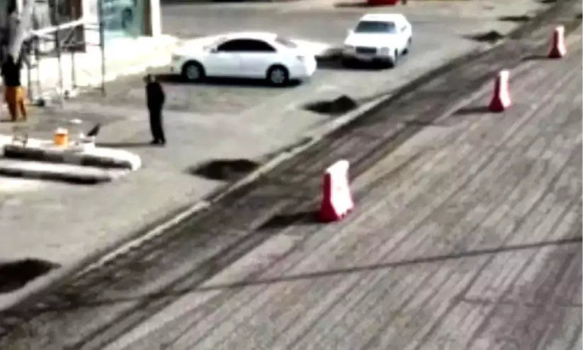 തബൂക്ക് മേഖലയിൽ 30,000 ചതുരശ്ര മീറ്റർ റോഡുകളുടെ അറ്റകുറ്റപ്പണി പൂർത്തിയാകുന്നു തബൂക്ക് മേഖലയിൽ 30,000 ചതുരശ്ര മീറ്റർ റോഡുകളുടെ അറ്റകുറ്റപ്പണി പൂർത്തിയാകുന്നു