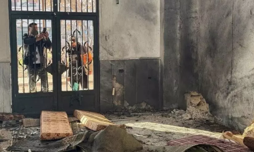 സിറിയയിലെ ഹോംസിൽ പള്ളിയിലുണ്ടായ ഭീകരാക്രമണത്തെ അപലപിച്ച് സൗദി അറേബ്യ സിറിയയിലെ ഹോംസിൽ പള്ളിയിലുണ്ടായ ഭീകരാക്രമണത്തെ അപലപിച്ച് സൗദി അറേബ്യ