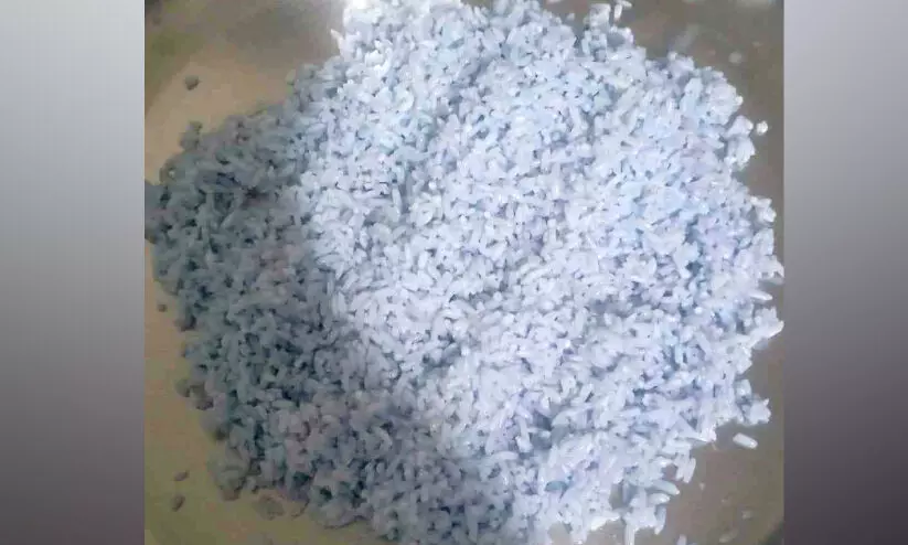 റേഷൻ പച്ചരിക്ക് നീല നിറം റേഷൻ പച്ചരിക്ക് നീല നിറം