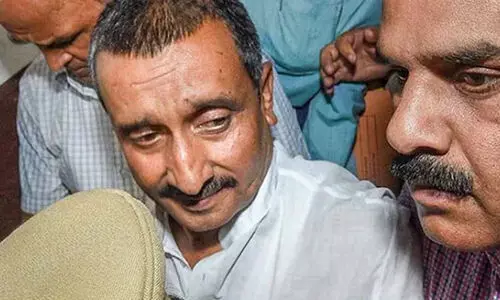 അന്വേഷണ ഉദ്യോഗസ്ഥൻ സെംഗറിനെ സഹായിച്ചെന്ന് സി.ബി.​ഐക്ക് ഉന്നാവോ അതിജീവിതയുടെ പരാതി