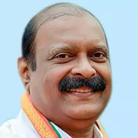 പെ​ര​ള​ശ്ശേ​രി പ​ഞ്ചാ​യ​ത്ത് അം​ഗം സു​രേ​ഷ് ബാ​ബു ത​ണ്ടാ​ര​ത്ത്