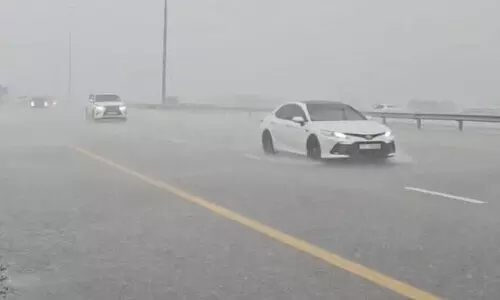 വീ​ണ്ടും ശ​ക്ത​മാ​യ മ​ഴ; യെ​ല്ലോ അ​ല​ർ​ട്ട്​