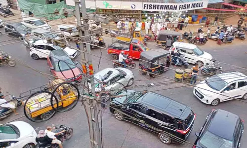 അപകട മേഖലയായി കൂളിമാട് ജങ്ഷൻ