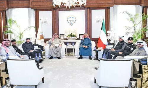 ഗ​വ​ർ​ണ​റേ​റ്റു​ക​ൾ​ക്കി​ട​യി​ലെ ഏ​കോ​പ​നം ച​ർ​ച്ച ചെ​യ്ത് ഗ​വ​ർ​ണ​ർ​മാ​ർ