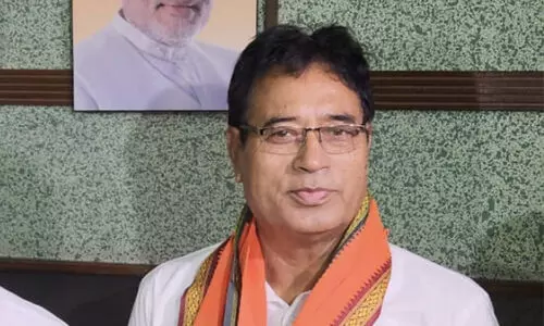 മോദിയെയും ദ്രൗപതി മുർമുവിനെയും പാകിസ്താനിയെന്ന് വിളിച്ച് ബി.ജെ.പി എം.പി; എസ്.ഐ.ആറിനെതിരെ രൂക്ഷവിമർശനം