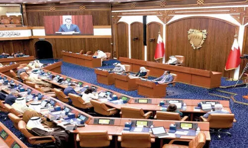 ട്രാ​ഫി​ക് പി​ഴ​യി​ള​വ് നീ​ട്ടേ​ണ്ട​തി​ല്ലെ​ന്ന് ശൂ​റ കൗ​ൺ​സി​ൽ