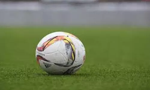 ഫു​ട്ബാ​ൾ ടൂ​ർ​ണ​മെ​ന്റും കു​ടും​ബ​സം​ഗ​മ​വും ര​ണ്ടി​ന്