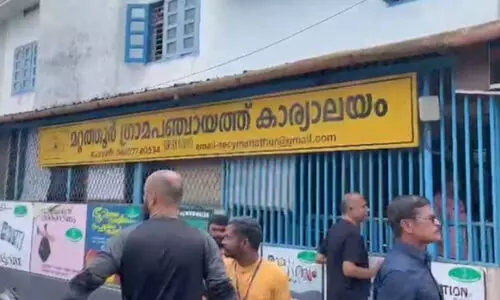 മറ്റത്തൂരിലെ കാലുമാറ്റം: കോൺഗ്രസ് മെമ്പർമാർക്കെതിരെ തെരഞ്ഞെടുപ്പ് കമ്മീഷന് പരാതി