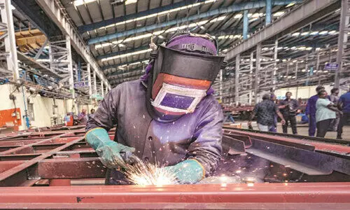 ബ്ലൂ-​കോ​ള​ർ ജോ​ബ്; ഇ​ന്ത്യ​ക്കാർ ജോ​ലിചെ​യ്യു​ന്ന രാ​ജ്യ​ങ്ങ​ളി​ൽ ഖ​ത്ത​ർ നാ​ലാം സ്ഥാ​ന​ത്ത്