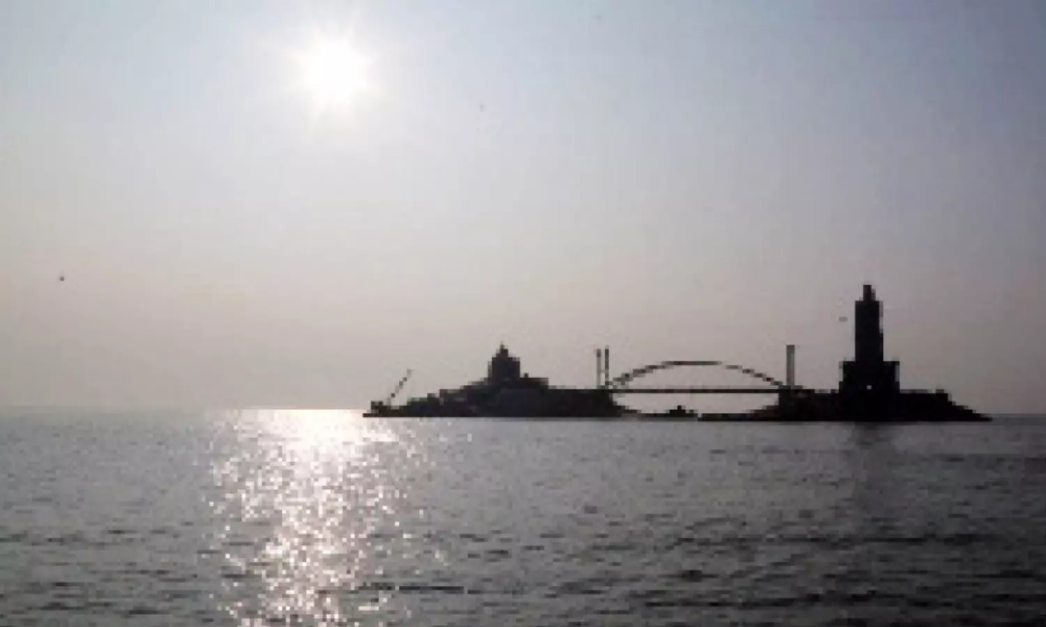 കന്യാകുമാരി കണ്ണാടിപ്പാലത്തിന് ഒരു വയസ്