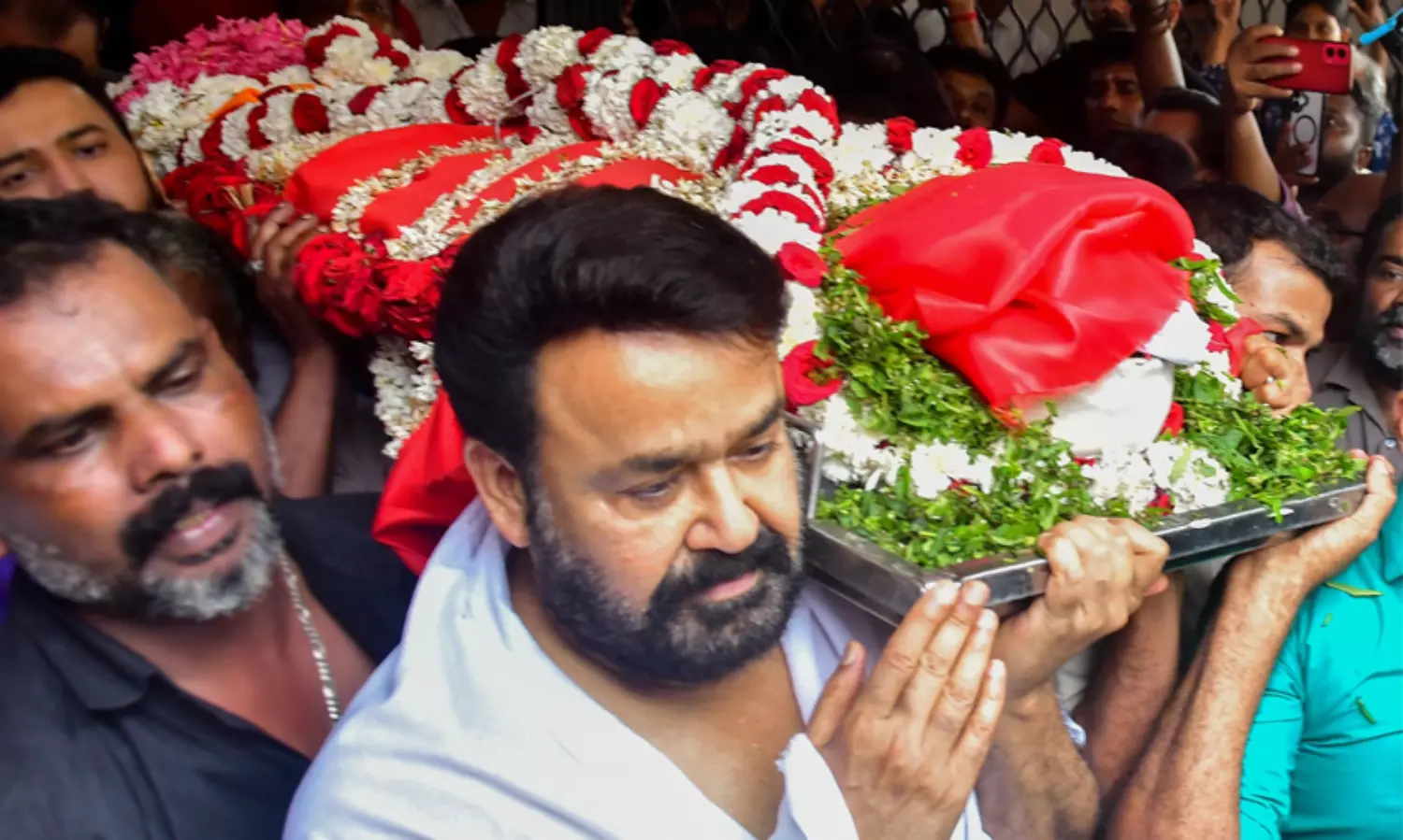 മോഹൻലാലിന്‍റെ അമ്മക്ക്‌ യാത്രാമൊഴി