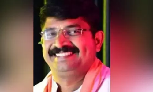 പോക്സോ കേസിൽ പ്രതിയായ യുവാവിന്‍റെ  പിതാവിനെ ബി.ജെ.പി പുറത്താക്കി