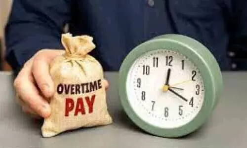 സ​ർ​ക്കാ​ർ ജീ​വ​ന​ക്കാ​രു​ടെ ഓ​വ​ർ​ടൈം ആ​നു​കൂ​ല്യ​ങ്ങ​ൾ;  അ​ടി​യ​ന്ത​ര പ്ര​മേ​യ​ത്തി​ന് ജ​ന​പ്ര​തി​നി​ധി സ​ഭ​യി​ൽ അം​ഗീ​കാ​രം