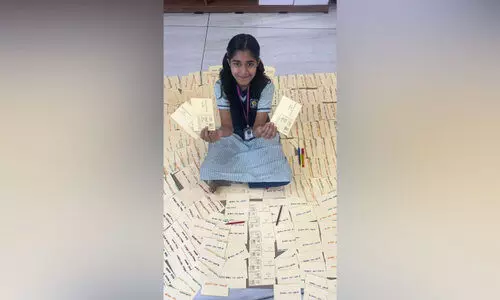 തയാറാക്കിയത് 1036 കാർഡുകൾ; കൂട്ടുകാർക്ക് ഫസ്നയുടെ ഹാപ്പി ന്യൂ ഇയർ