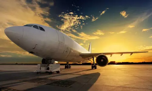 കൂടുതൽ വിദേശ വിമാന കമ്പനികൾക്ക് അനുമതി നൽകണമെന്ന് അദാനി, എതിർത്ത് ടാറ്റയും ഇൻഡിഗോയും