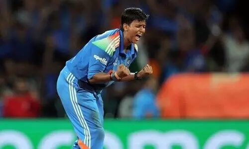 ലങ്കാദഹനത്തിനിടെ റെക്കോഡും സ്വന്തമാക്കി ദീപ്തി ശര്‍മ; വിക്കറ്റു വേട്ടയിൽ വൻനേട്ടം