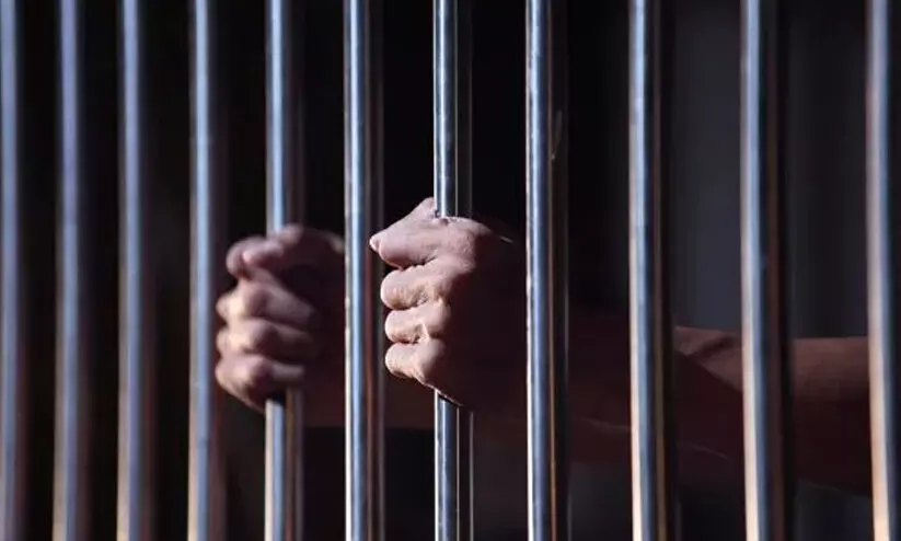 വ്യാ​ജ​രേ​ഖ ച​മ​ക്ക​ൽ, സാ​മ്പ​ത്തി​ക ത​ട്ടി​പ്പ്, വി​ശ്വാ​സ വ​ഞ്ച​ന; സൗ​ദി പൗ​ര​ന്മാ​ർ ഉ​ൾ​പ്പ​ടെ 11 പേ​ർ​ക്ക് 155 വ​ർ​ഷം ക​ഠി​ന ത​ട​വ്