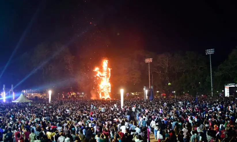 കൊച്ചിയിൽ ഒഴുകിയെത്തി ജനം