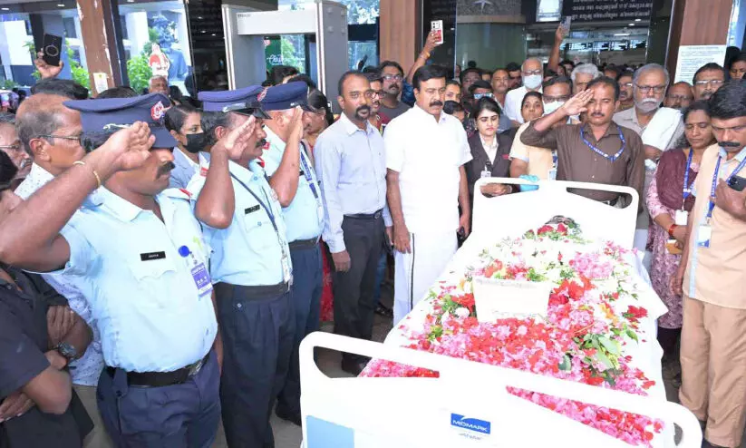 ആയിരങ്ങൾക്ക് ആശ്വാസമാകേണ്ട യുവഡോക്ടർ നിശ്ശബ്ദനായി മടങ്ങി