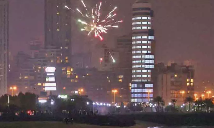 മു​ൻ​കൂ​ർ സു​ര​ക്ഷാ അ​നു​മ​തി നി​ർ​ബ​ന്ധം; പു​തു​വ​ത്സ​ര വെ​ടി​ക്കെ​ട്ട് പ​രി​പാ​ടി​ക​ള്‍ റ​ദ്ദാ​ക്കി