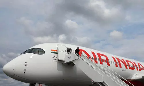 മദ്യത്തിന്റെ മണമടിച്ചു; വാൻകൂവർ വിമാനത്താവളത്തിൽ എയർ ഇന്ത്യ പൈലറ്റിനെ പുറത്താക്കി