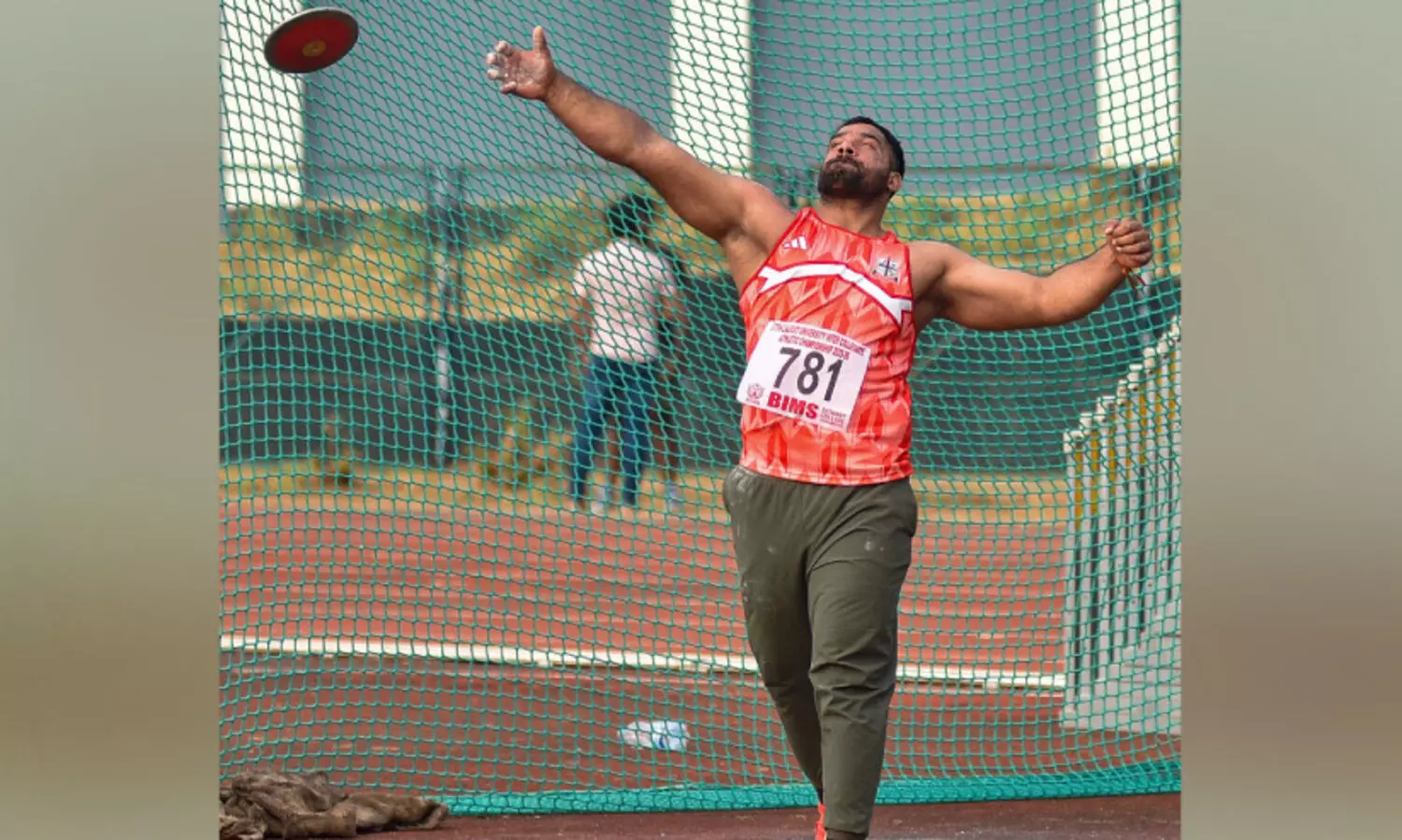 സർവകലാശാല അത്‍ലറ്റിക് മീറ്റ്; തൃശൂർ സെന്റ് തോമസും ഇരിങ്ങാലക്കുട ക്രൈസ്റ്റും മുന്നിൽ