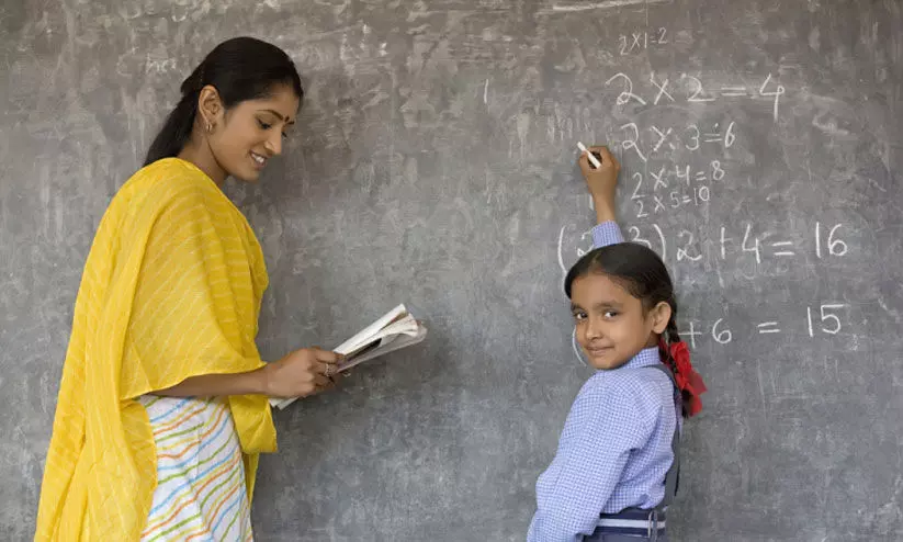 കെ.ടെറ്റ്: പുനഃപരിശോധന ഹരജിയിൽ മെല്ലപ്പോക്ക്; സ്ഥാനക്കയറ്റം തടയുന്ന ഉത്തരവിൽ വ്യാപക പ്രതിഷേധം കെ.ടെറ്റ്: പുനഃപരിശോധന ഹരജിയിൽ മെല്ലപ്പോക്ക്; സ്ഥാനക്കയറ്റം തടയുന്ന ഉത്തരവിൽ വ്യാപക പ്രതിഷേധം