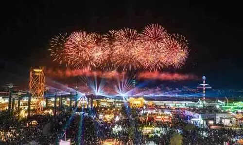 ലോ​ക​റെ​ക്കോ​ഡോ​ടെ പു​തു​വ​ർ​ഷ​ത്തെ വ​ര​വേ​റ്റ് അ​ബൂ​ദ​ബി