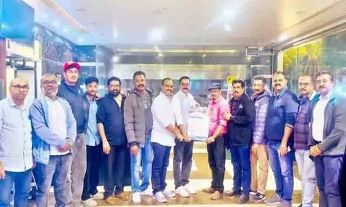 ക​ല​ണ്ട​ർ പ്ര​കാ​ശ​നം ചെ​യ്തു