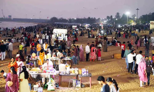 കൊല്ലം ബീച്ചിലെ നവീകരണ പദ്ധതികൾ കടലാസിൽ