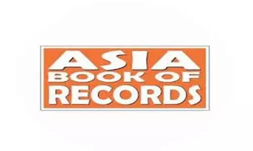 ഏഷ്യ ബുക്ക് ഓഫ് റെക്കോഡ് നേട്ടവുമായി അഞ്ചാം ക്ലാസ് വിദ്യാർഥി ഏഷ്യ ബുക്ക് ഓഫ് റെക്കോഡ് നേട്ടവുമായി അഞ്ചാം ക്ലാസ് വിദ്യാർഥി