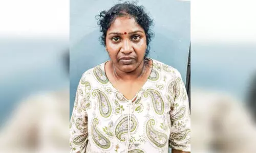 റിട്ട. അധ്യാപികയുടെ വീട്ടിലെ കവർച്ച: ജോലിക്കാരി അറസ്റ്റിൽ റിട്ട. അധ്യാപികയുടെ വീട്ടിലെ കവർച്ച: ജോലിക്കാരി അറസ്റ്റിൽ