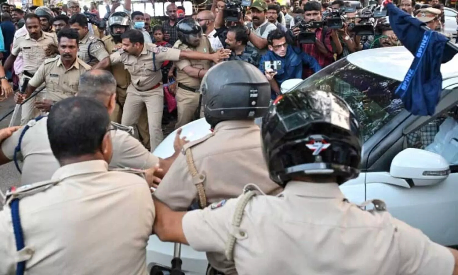 തൊണ്ടിമുതൽ കേസ്​: ആന്റണി രാജുവിന്റെ അയോഗ്യത സർക്കാറിന്​ തിരിച്ചടി